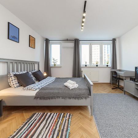 Metro Onz Apartment/Warsaw Central ภายนอก รูปภาพ
