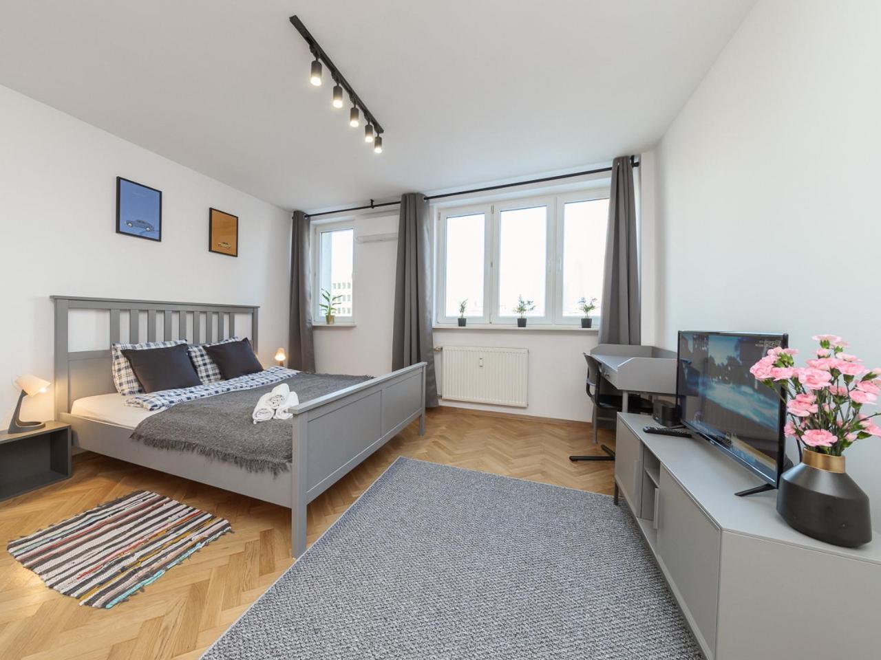Metro Onz Apartment/Warsaw Central ภายนอก รูปภาพ